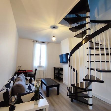 Apartamento La Vie En Blanc Et Noir Maisons-Laffitte Exterior foto