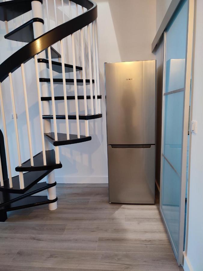 Apartamento La Vie En Blanc Et Noir Maisons-Laffitte Exterior foto